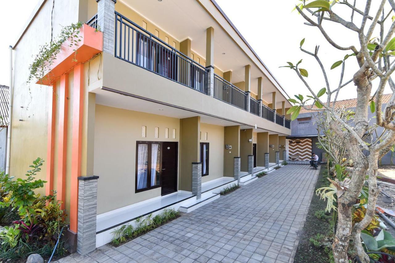 Reddoorz Plus Near Jalan Imam Bonjol Denpasar 塞米亚克 外观 照片