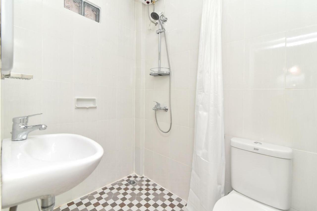 Reddoorz Plus Near Jalan Imam Bonjol Denpasar 塞米亚克 外观 照片